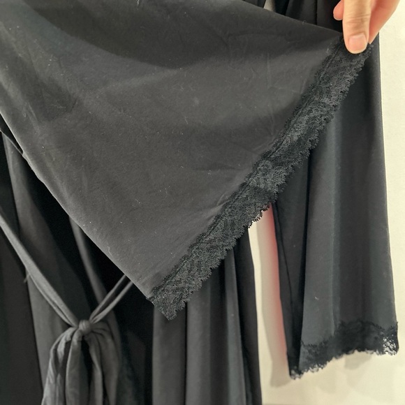 NWT Savage X Fenty By Rihanna Black Lace Trimmed Robe Size M/L Sexy Lingerie - Picture 4 of 11